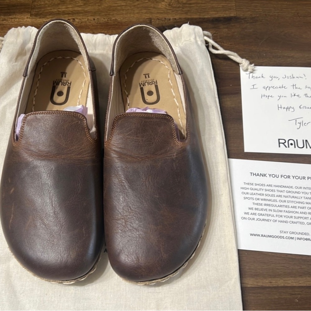 RAUM Grounders New Never Worn - Women’s 11

COFFEE BAREFOOT SLIP ON